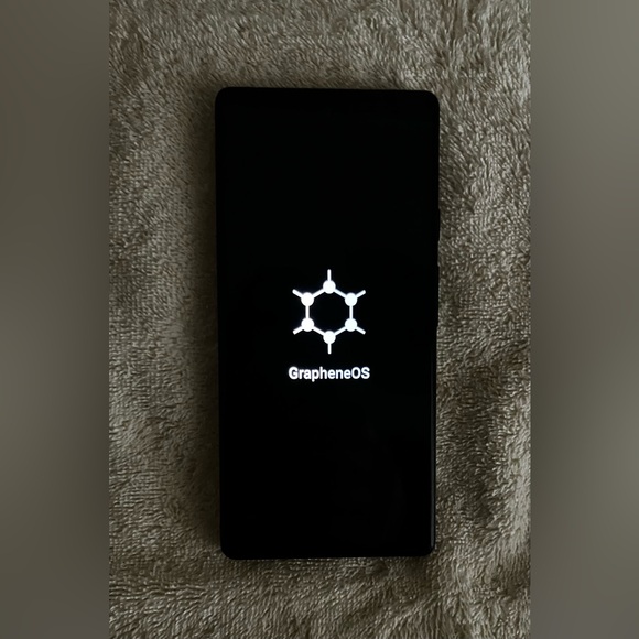 De-Googled Pixel 6a 128 GB Privacy Phone
